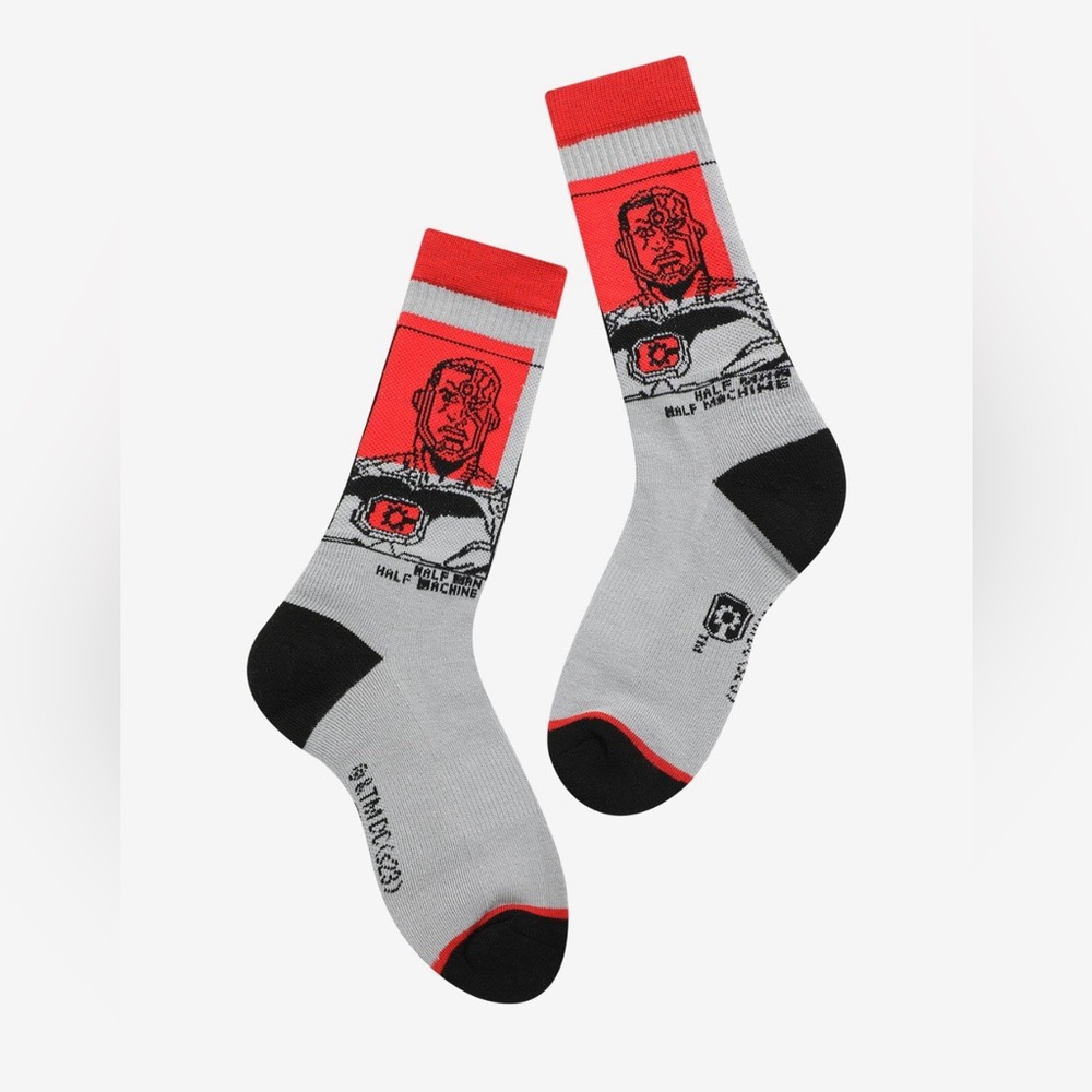 DC Comics Cyborg Crew Socks NWT
